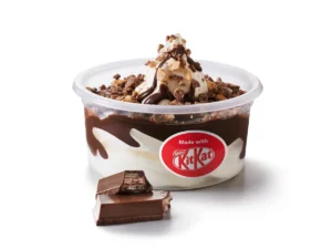 Chocolate Kit Kat Sundae
